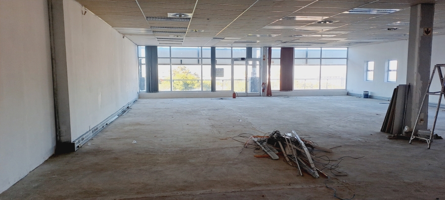 To Let commercial Property for Rent in Bo Oakdale Western Cape